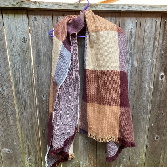 Reversible Fall Scarf - Picture 3 of 3
